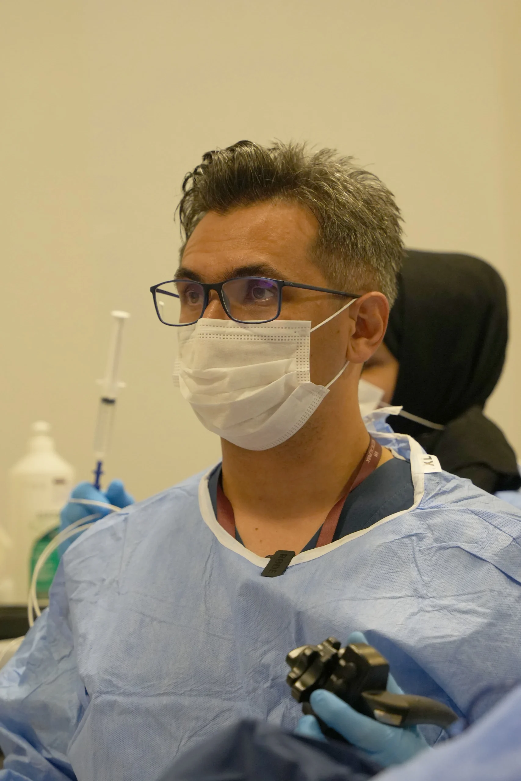 Gastroenteroloji, Sindirim sistemi hastalıkları, Mide sağlığı, Bağırsak hastalıkları, Karaciğer sağlığı, Pankreas hastalıkları, Safra kesesi, Reflü hastalığı, İrritabl bağırsak sendromu (IBS), Mide ülseri, Hepatit, Kolit tedavisi, Crohn hastalığı, İnflamatuar bağırsak hastalıkları, Karaciğer iltihabı, Pankreatit tedavisi, Sindirim sistemi sorunları, Gastroenterolog, Kolonoskopi, Endoskopi, Gastrointestinal sağlık, Sindirim bozuklukları, Bağırsak florası, Mide ekşimesi, Karaciğer hastalıkları, Safra taşı tedavisi, Kolon kanseri taraması, Sindirim sistemi tedavisi, Mide asiditesi, Gastroenteroloji uzmanı.